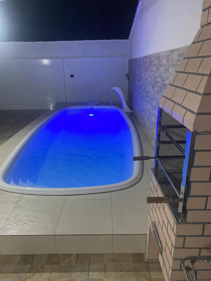 Sobrado Com Piscina E Area Gourmet Na Praia Da Enseada Гуаружа Экстерьер фото